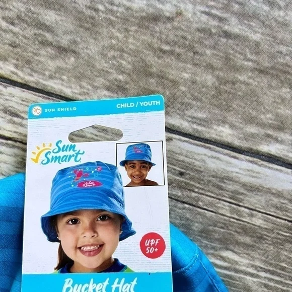 ⭐️NWT SPF 50+ BUCKET HAT - Picture 2 of 3